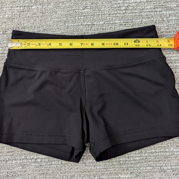 Kyodan Women's Black Short Shorts - Women's Size Medium - Picture 3 of 8